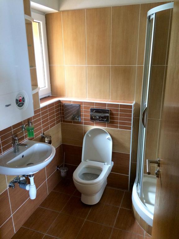 Beska Apartment Besenova Bagian luar foto