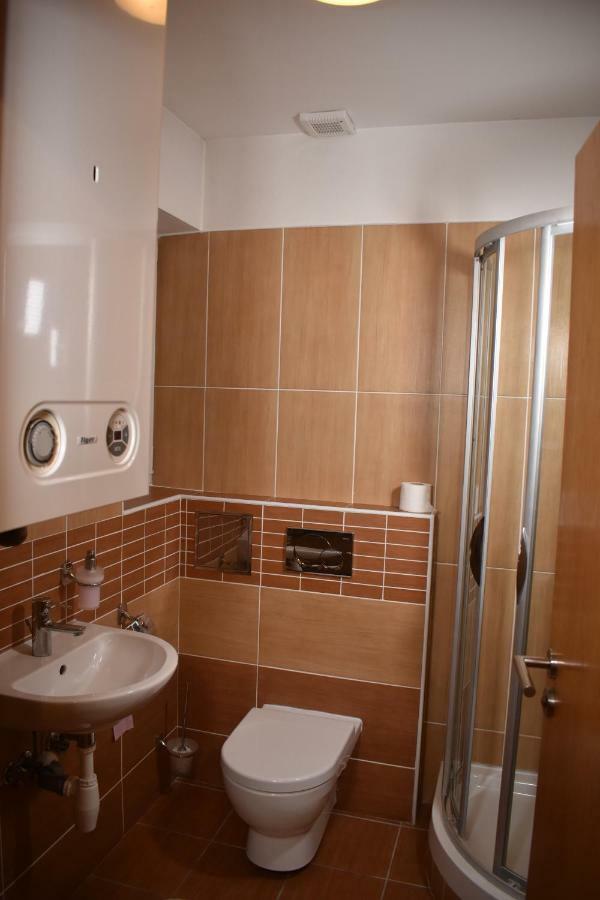 Beska Apartment Besenova Bagian luar foto
